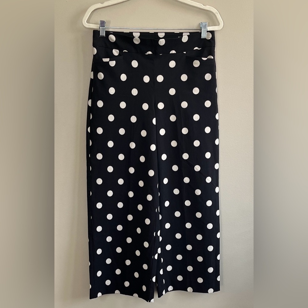 Chicos Travelers black polka dot elastic waist wide leg crop pants size 8